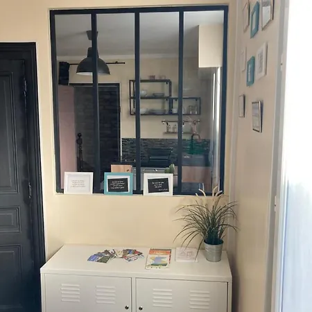 L'intemporel - A 300m De La Gare De Apartmán *